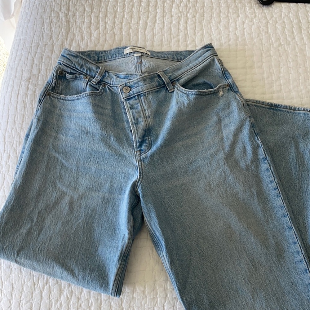 Abercrombie and Fitch - The Dad High Rise (Curve Love)